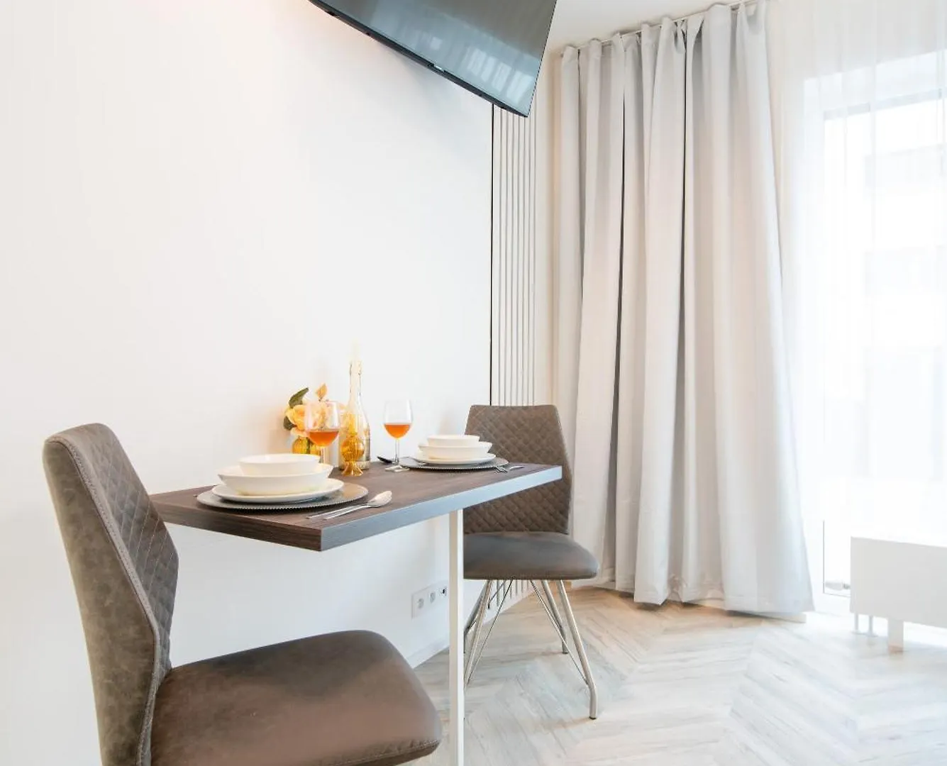City Relax Apartments With Free Parking, 10 Mins Walk To City Centre Brno 0*,