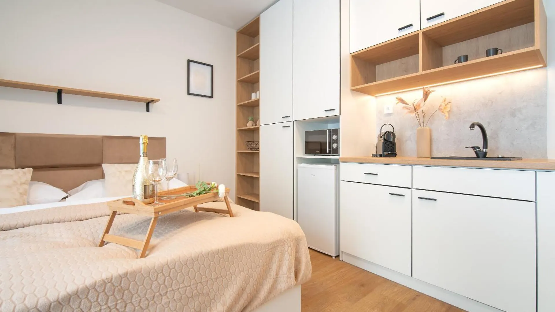 City Relax Apartments With Free Parking, 10 Mins Walk To City Centre Brno